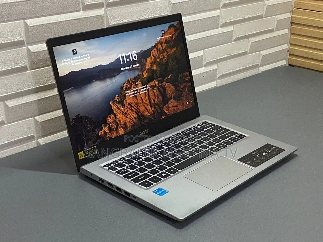Laptop Acer 4GB Intel SSD 500GB