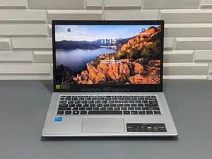 Laptop Acer 4GB Intel SSD 500GB
