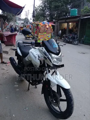 Hero Hunk 2019 White