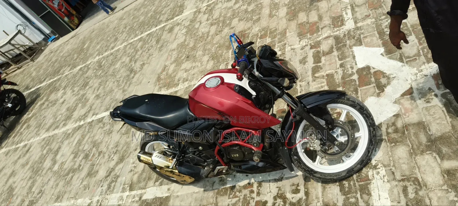 TVS Apache RTR 160 4V 2019 Red