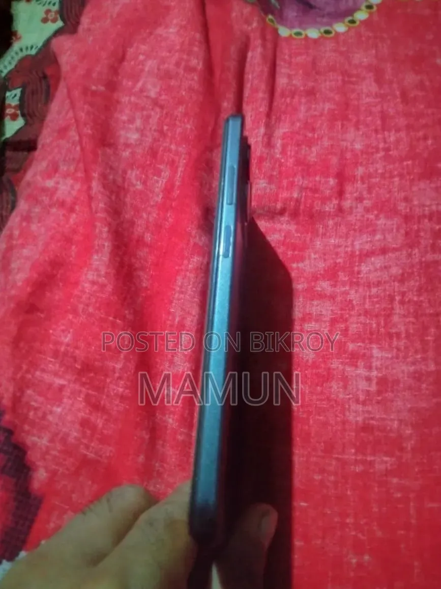 Infinix Hot 50i 128 GB Black