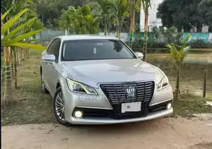 টয়োটা ক্রাউন ২০১৪ সিলভার