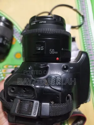 Canon 600d with Prime and Kit Lens. 2 Batteries. Charger. Chips