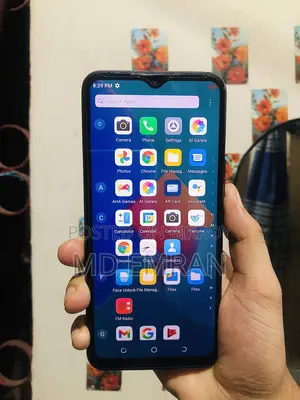 Tecno Spark 8C 64 GB Silver