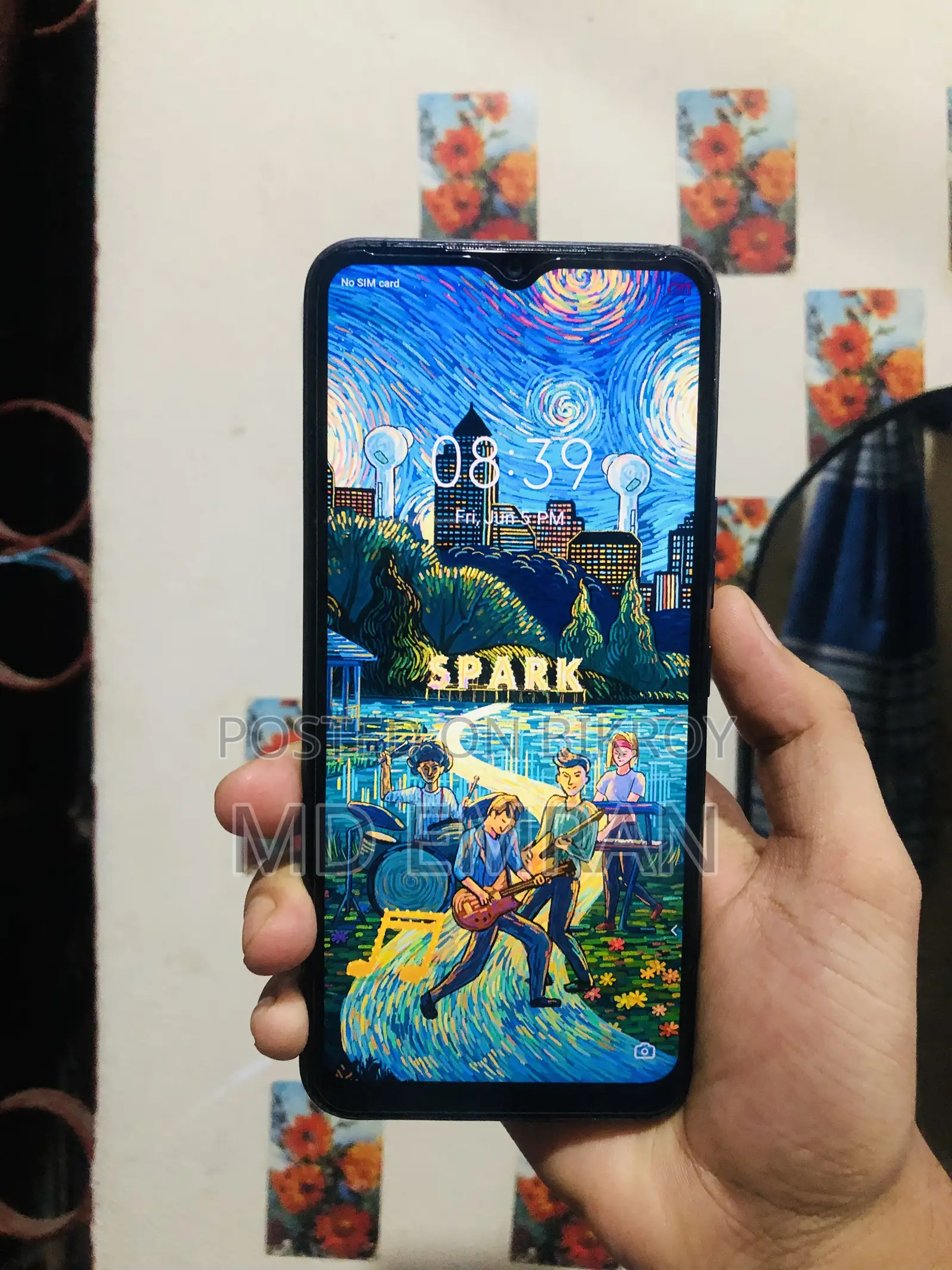 Tecno Spark 8C 64 GB Silver