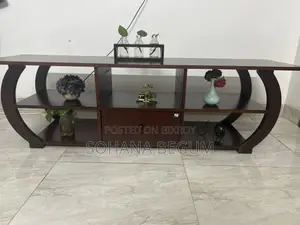 রিগ‍্যাল থেকে টিভি টেবিল