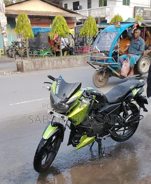 TVS Apache RTR 160 2V 2015 Green