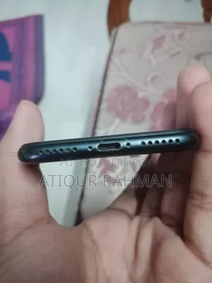 অ্যাপল আইফোন ৭ ১২৮ জিবি কালো