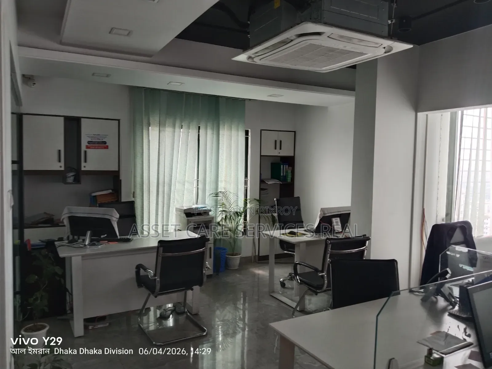 Fully commercial space for rent with furniture