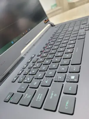 Laptop Asus ROG Strix G17 16GB AMD Ryzen 9 SSD 1T