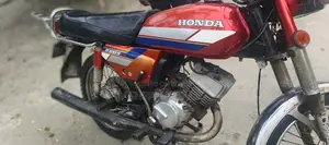 Honda 2002 Red