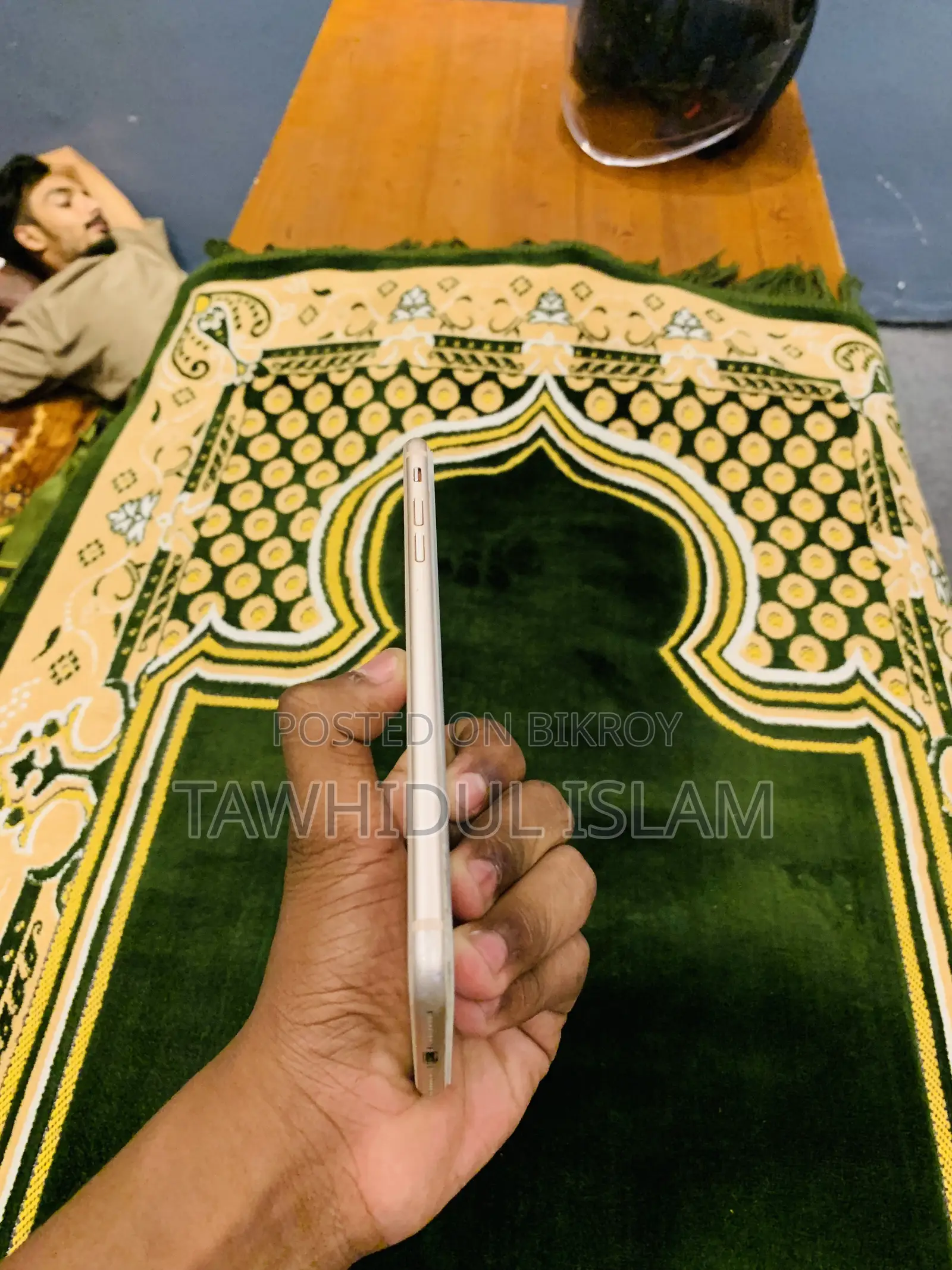 ক্যাট ৬৪ জিবি গোল্ড