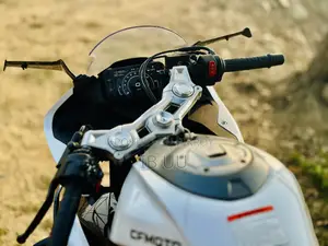 New CFMoto 300SR 2024 White