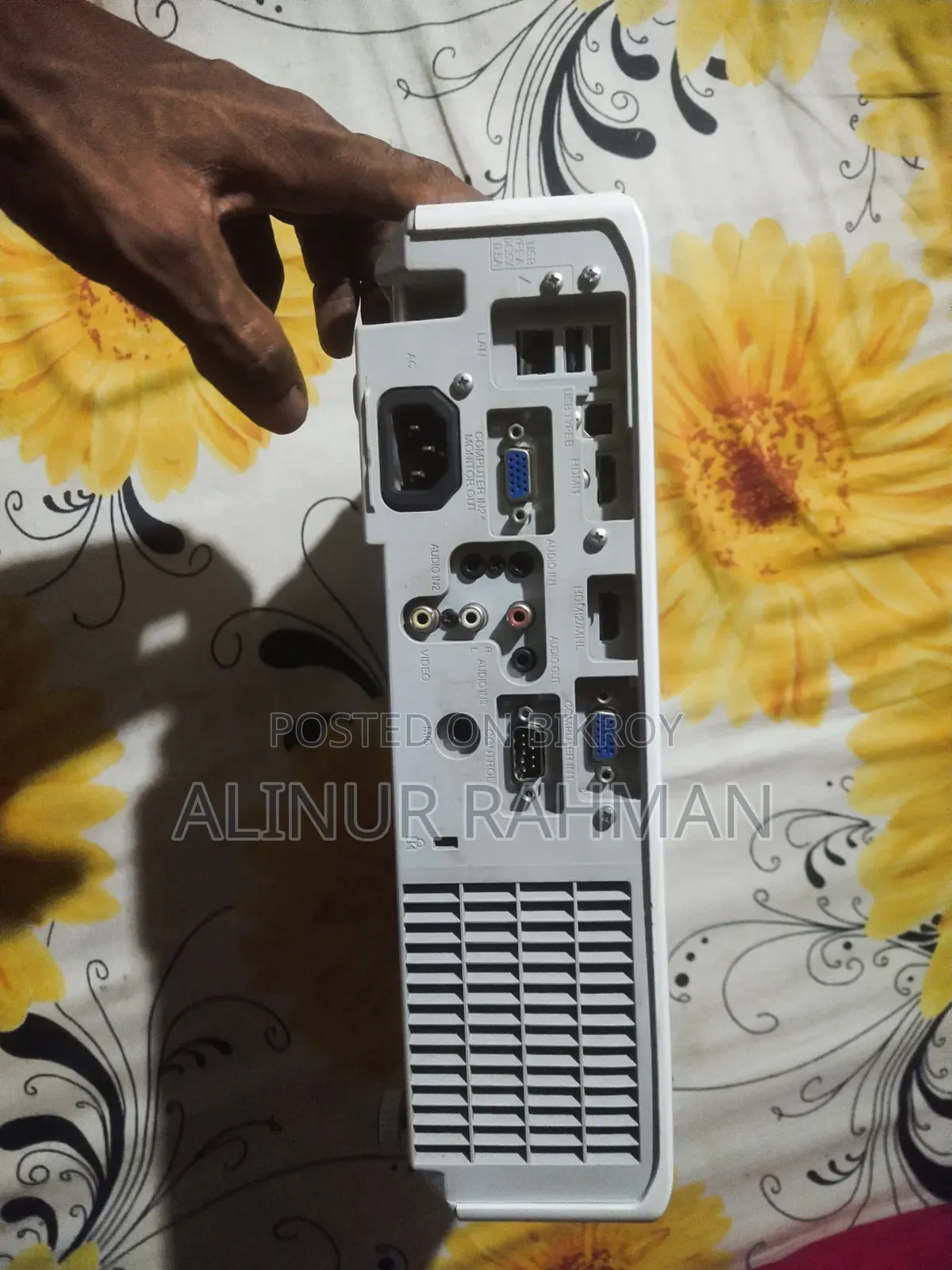 Hitachi CP-X4042WN 4200 Lumens