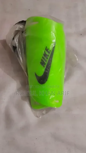 Football+Football Boot+Knee Guard