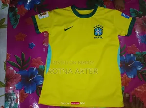 ব্রাজিল এবং রিয়াল মাদ্রিদের জার্সি