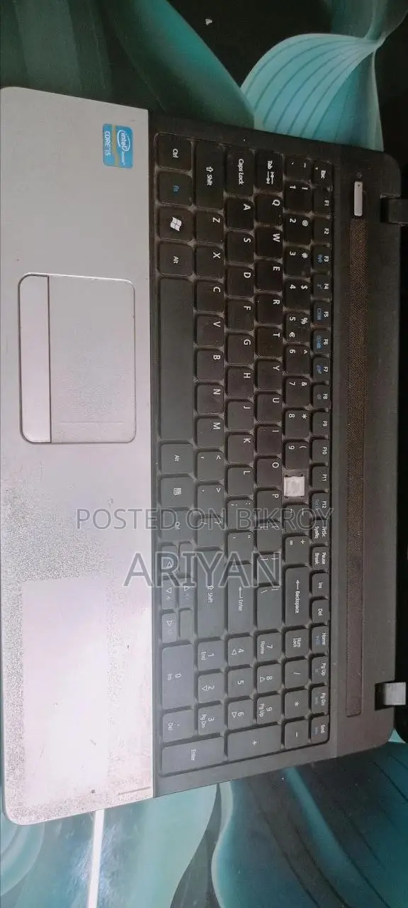 Laptop Acer Aspire E1-571 8GB Intel Core i5 HDD+SSD 700GB