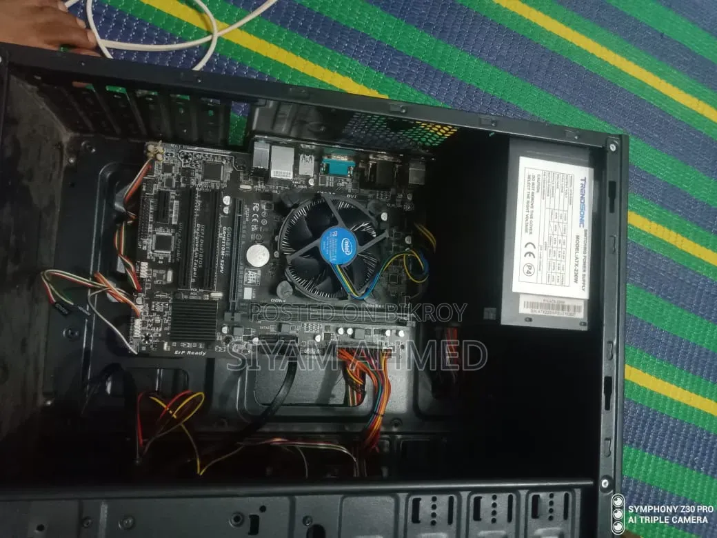 Gigabyte GA-H110MSTX-HD3-ZK 8GB Intel Core i3 SSD 128GB