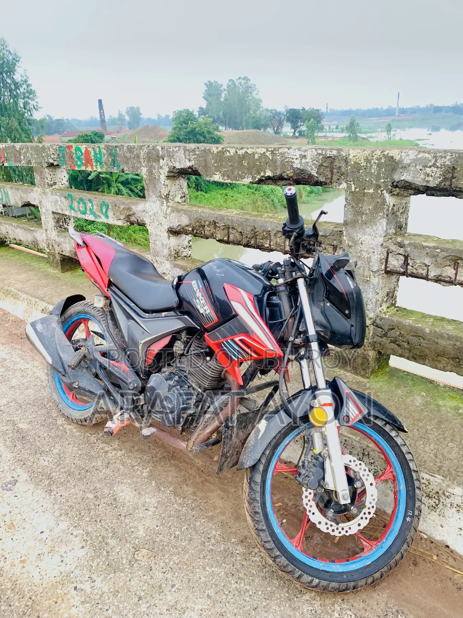 Max-S 2017 Black