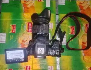 Canon 200D Camera