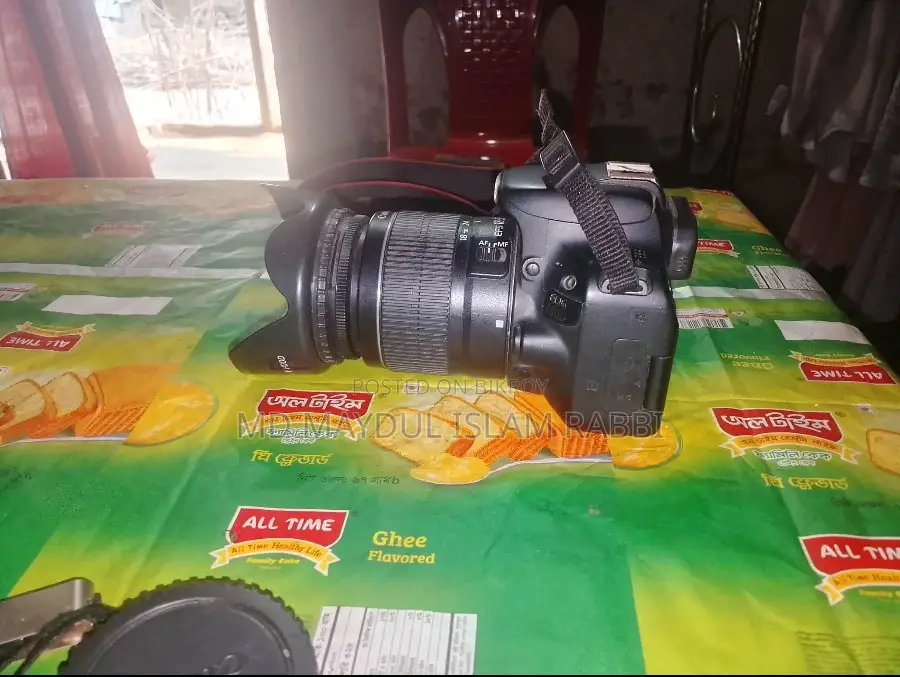 Canon 200D Camera