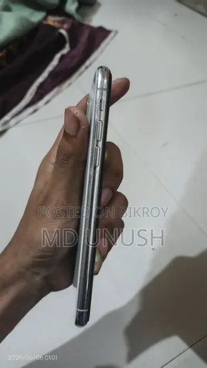 Apple iPhone XS 64 GB White