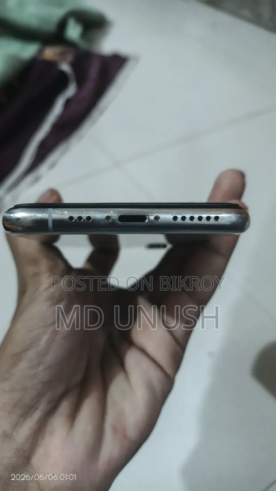 Apple iPhone XS 64 GB White