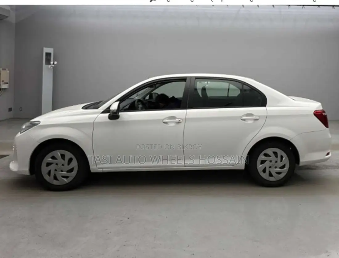 Toyota Axio 2021 White
