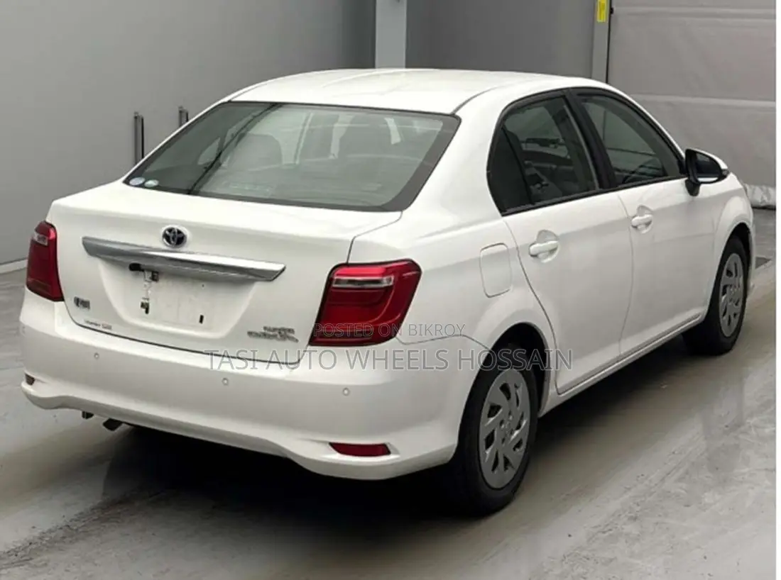 Toyota Axio 2021 White