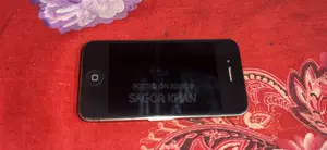 অ্যাপল আইফোন ৪এস ৮ জিবি ব্ল্যাক
