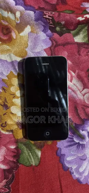 অ্যাপল আইফোন ৪এস ৮ জিবি ব্ল্যাক