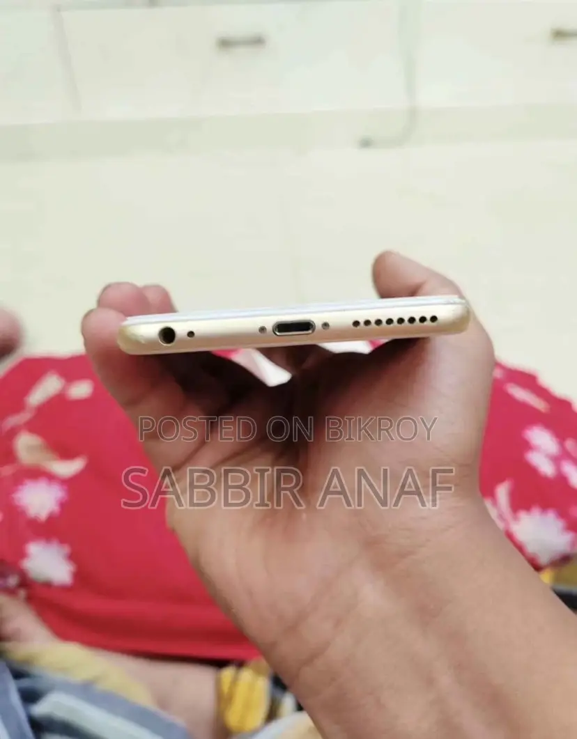 Apple iPhone 6s Plus 64 GB Gold