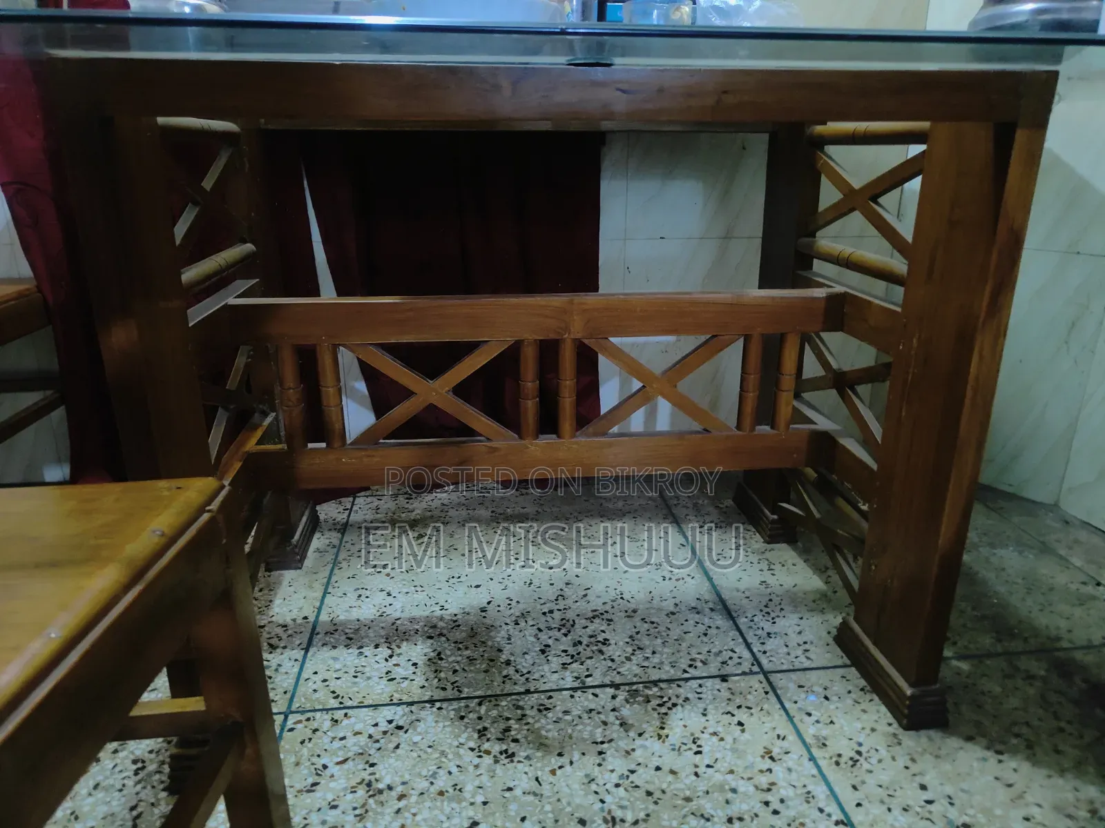 Table Sell Post