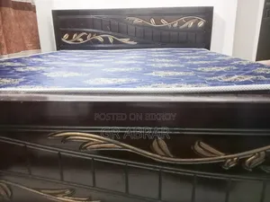 নতুন একটি খাট বিক্রয় করা হবে।
