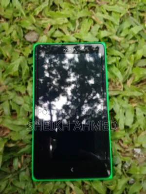 Nokia XL 4 GB Green