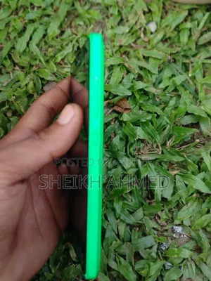 Nokia XL 4 GB Green