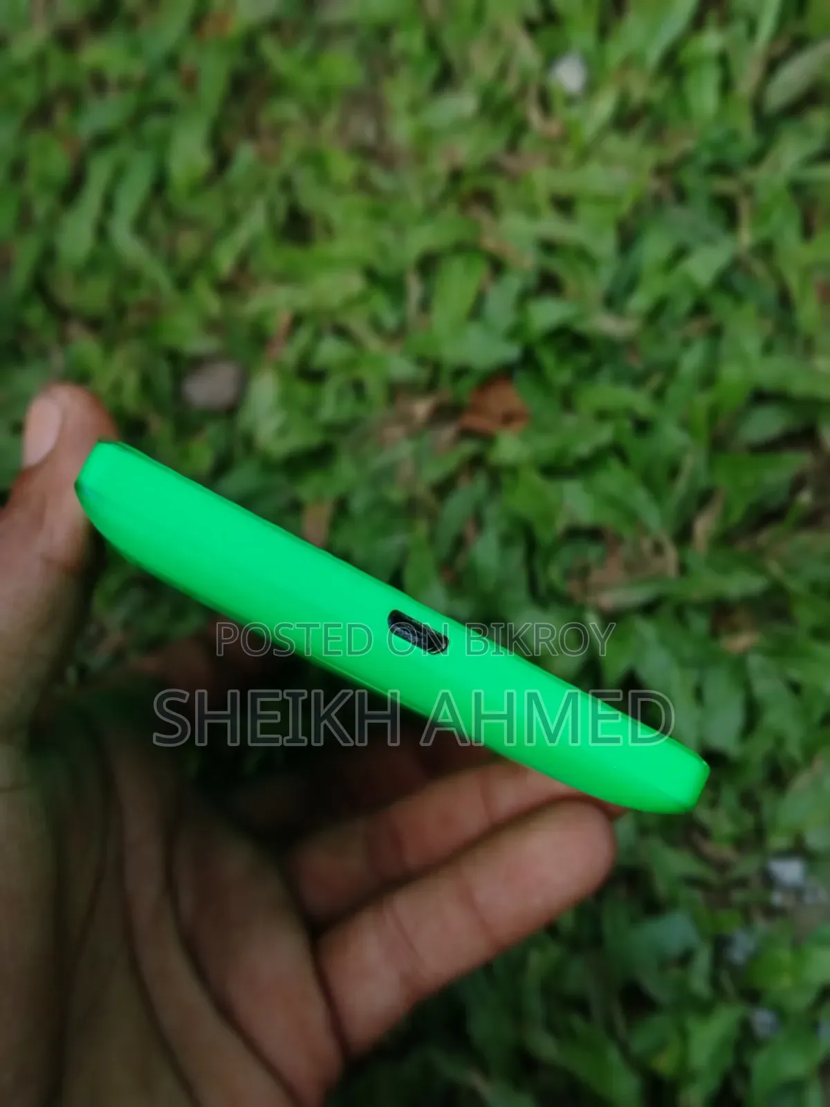 Nokia XL 4 GB Green