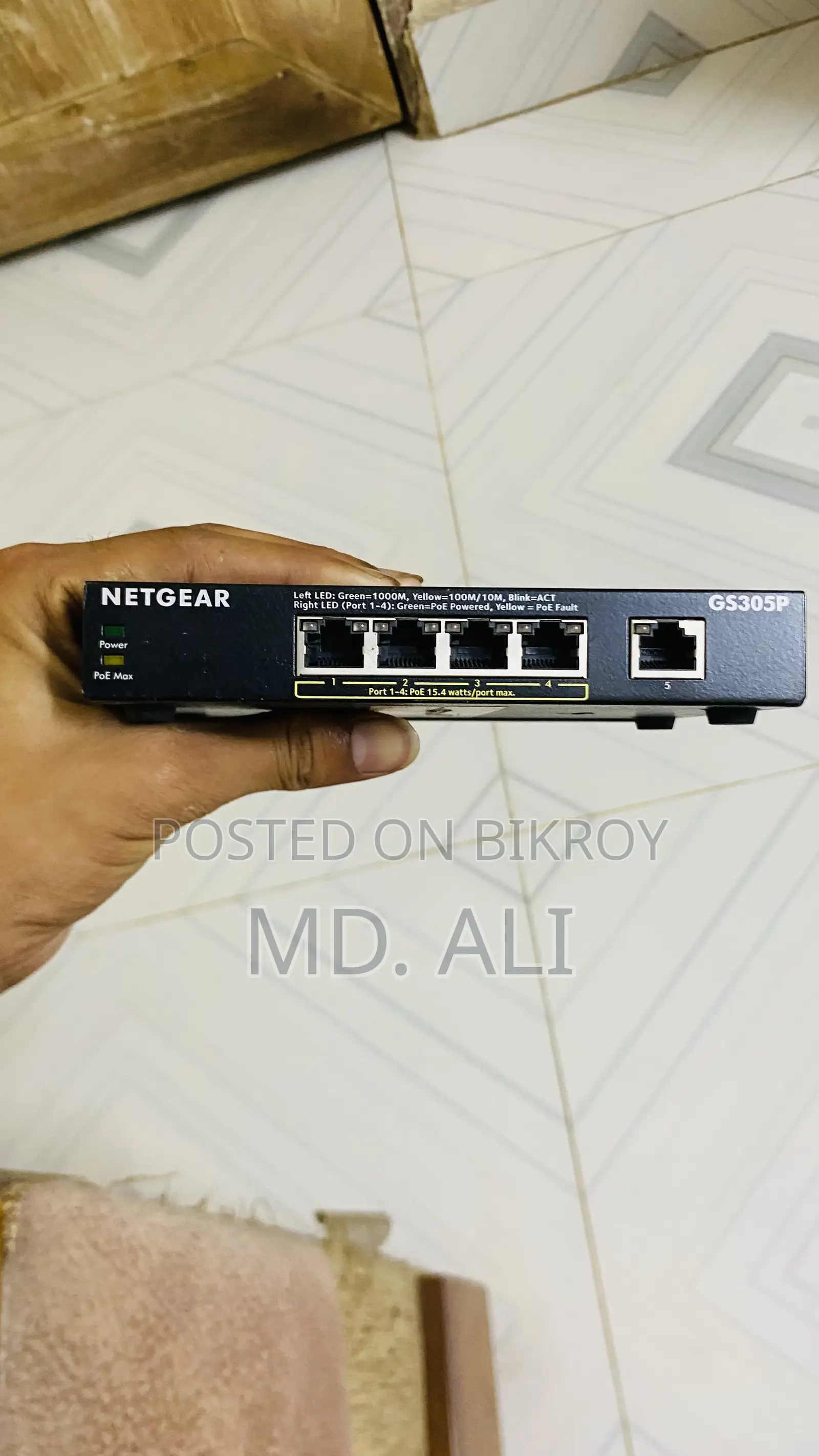 Netgear Gs305p 5-port Gigabit Switch With Original Adapter
