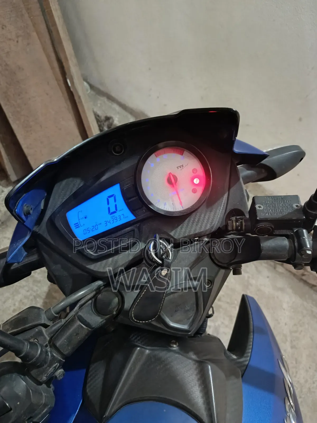 TVS Apache RTR 160 2V 2016 Blue