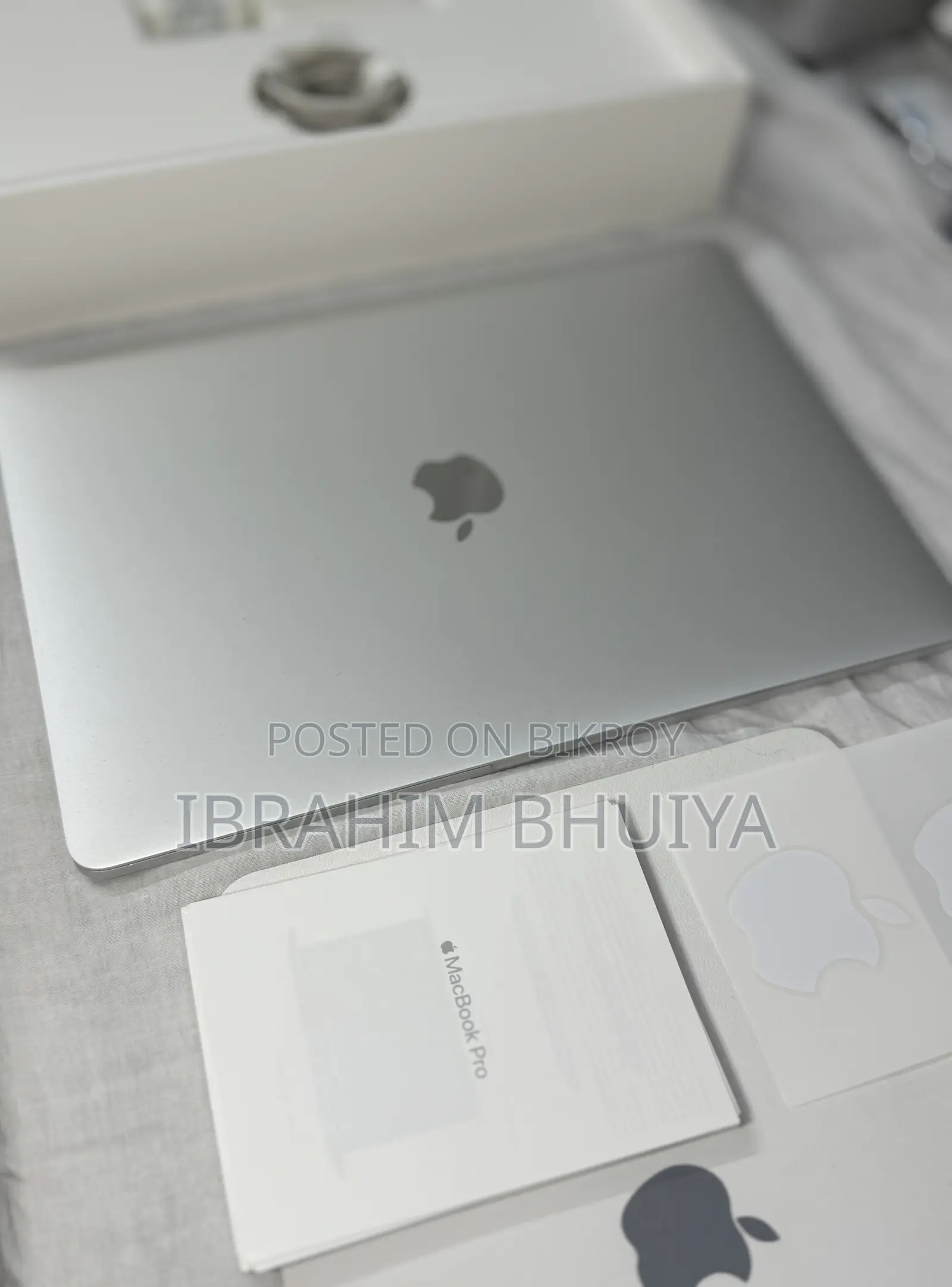 Laptop Apple MacBook Pro 2017 8GB Intel Core I5 SSD 128GB