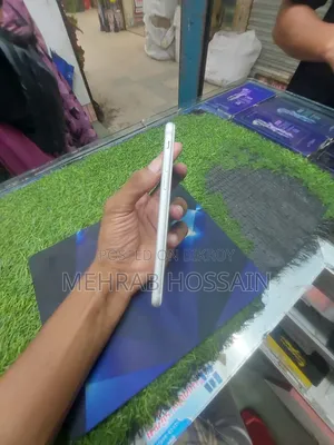 Apple iPhone 7 32 GB White