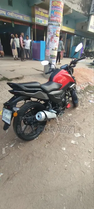 TVS Raider 125 2023 Red
