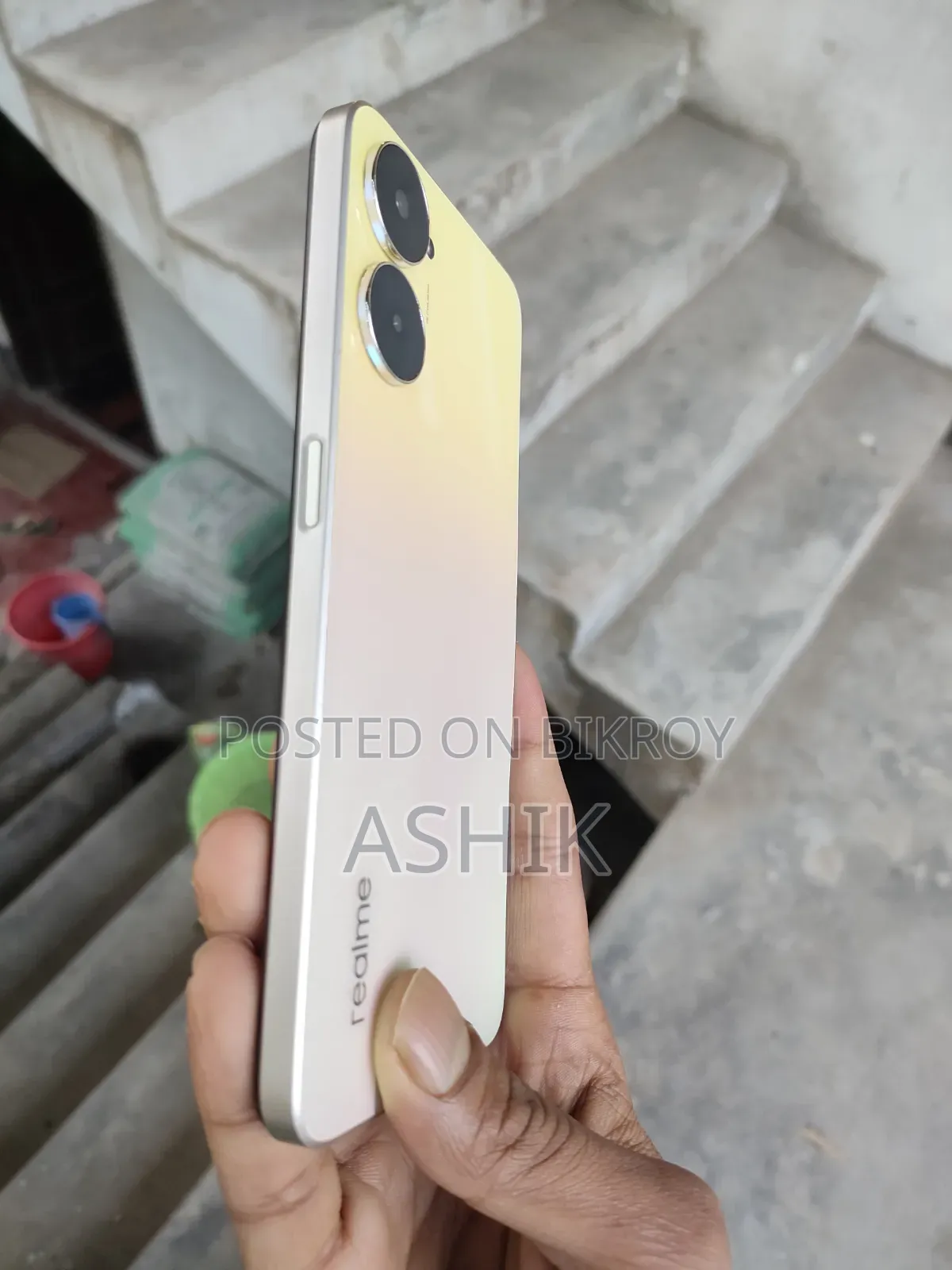 Realme 128 GB Gold