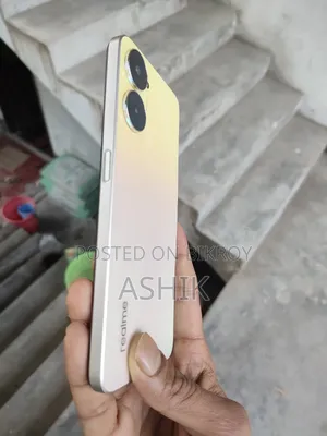 Realme 128 GB Gold