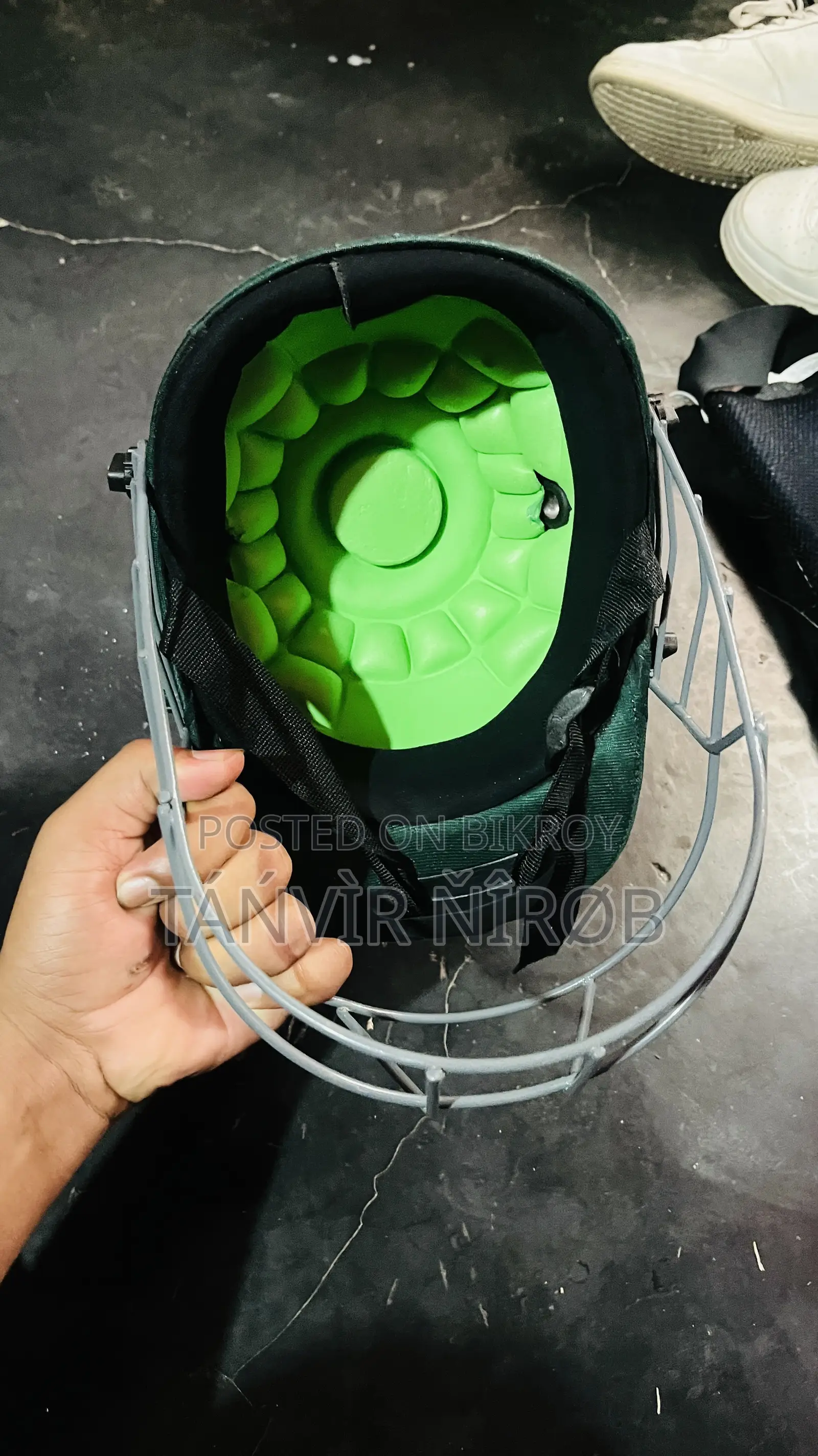 Cricket set used for 1 month