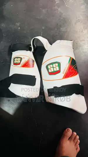 Cricket set used for 1 month