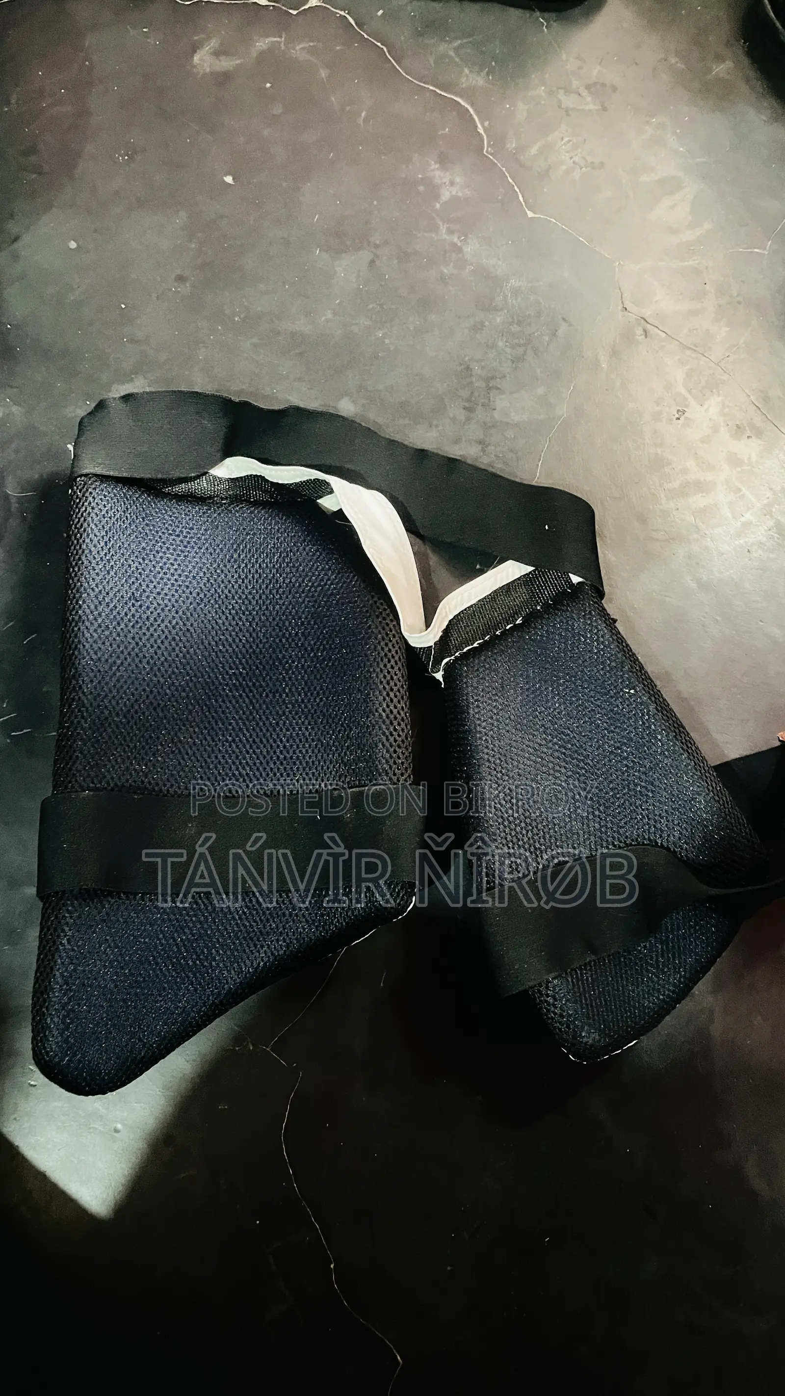 Cricket set used for 1 month