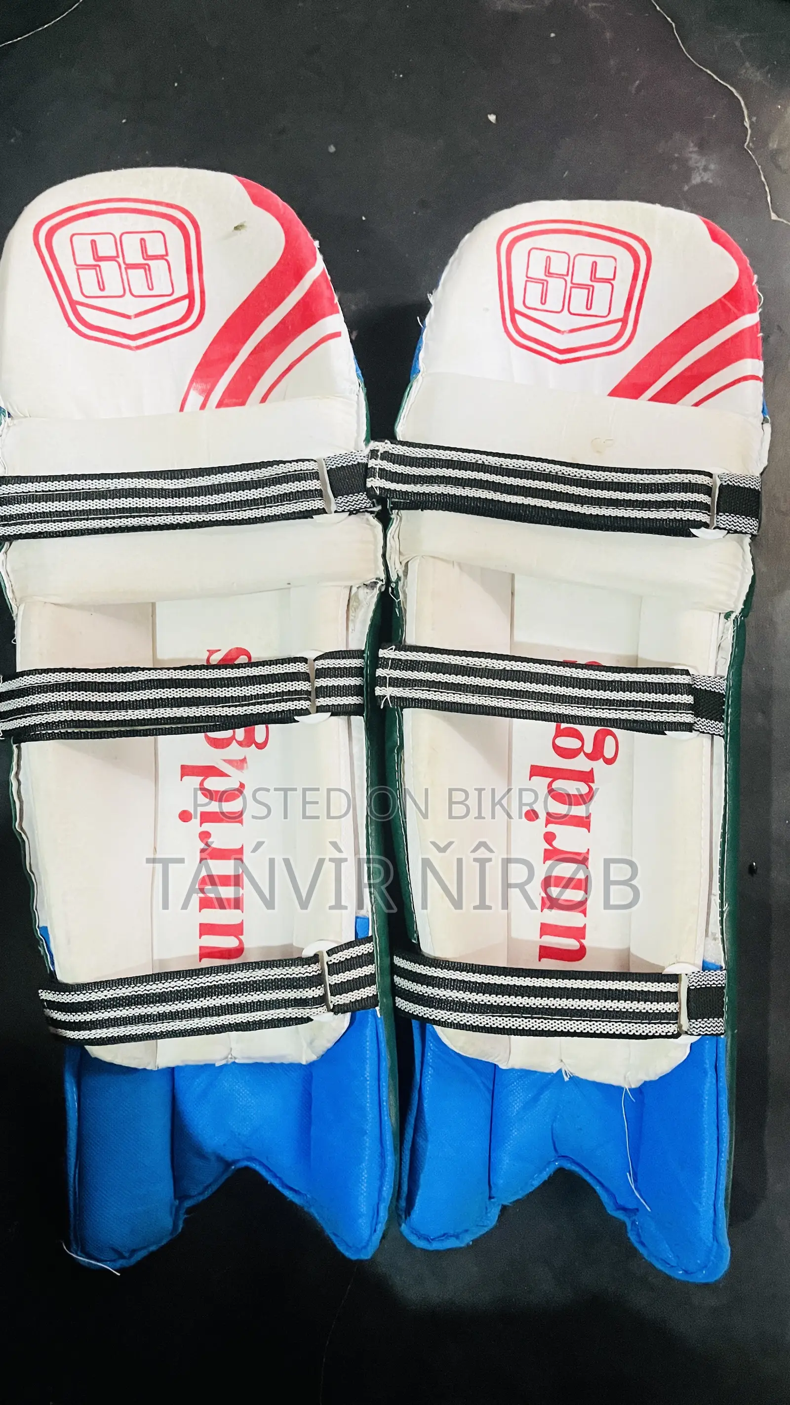 Cricket set used for 1 month