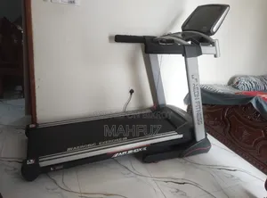 Az51 প্রিমিয়াম ট্রেডমিল | ব্যক্তিগতভাবে ব্যবহৃত | নতুনের মতো অবস্থা