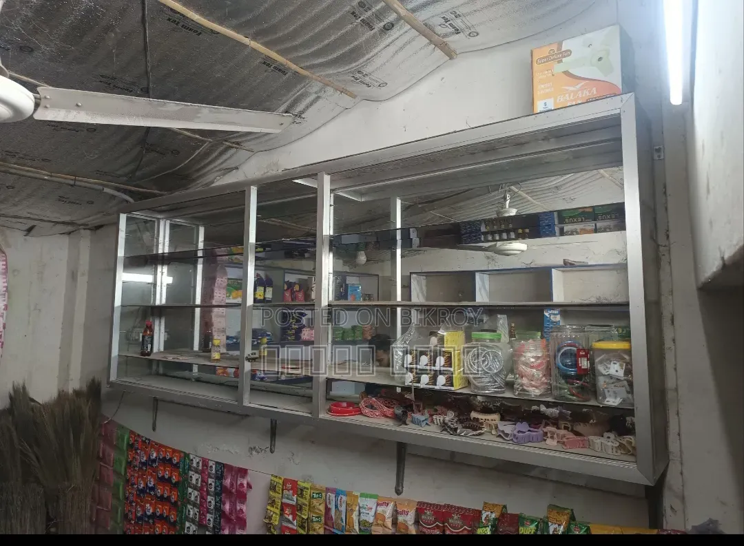 দেওয়াল সুকেশ